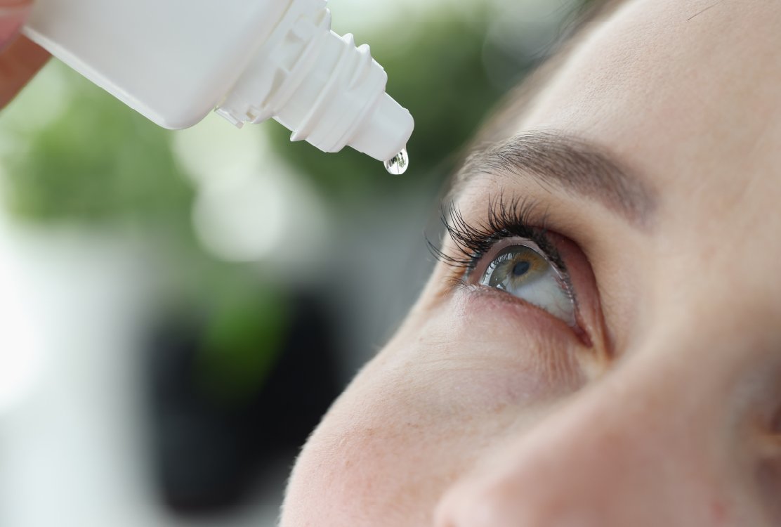 eye_drops_after_laser_eye_treatment_in_turkey
