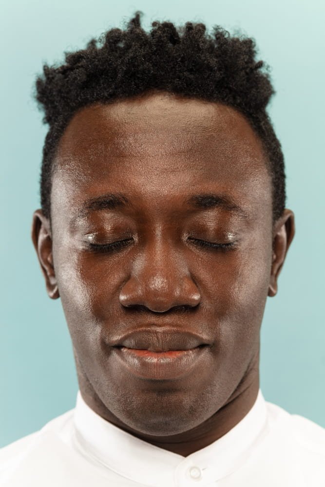 /upload/galeri/portrait_of_afro_american_man_with_ethnic_nose_for_ethnic_rhinoplasty_in_turkey