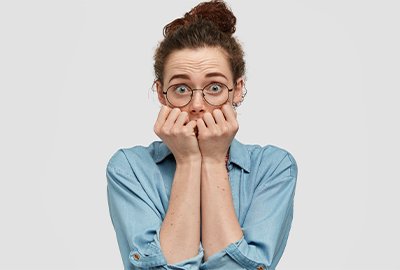 woman_worried_of_early_menopause_before_fertility_treatment_in_turkey
